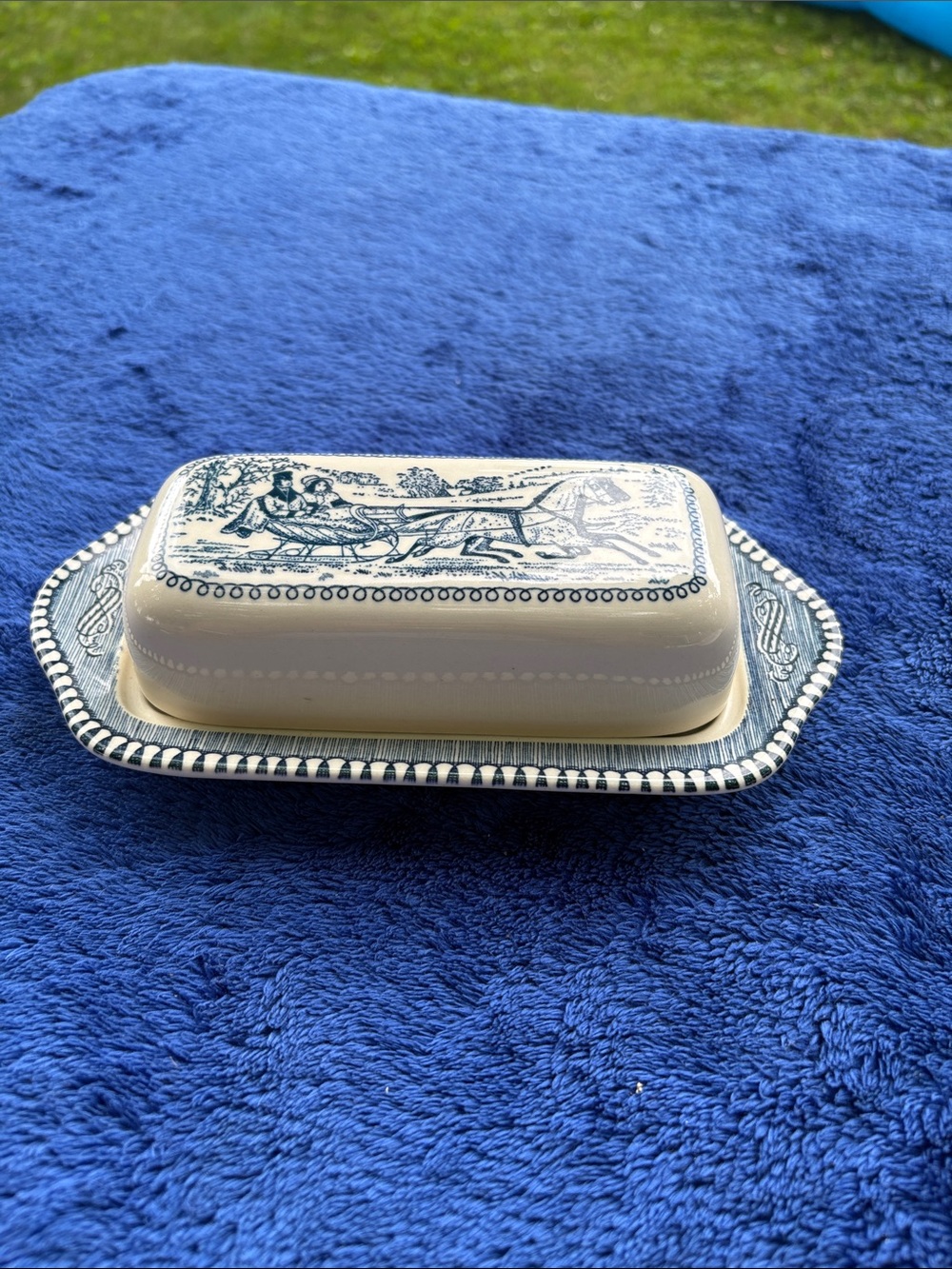 Currier & Ives Vintage Blue Cream Butter Dish